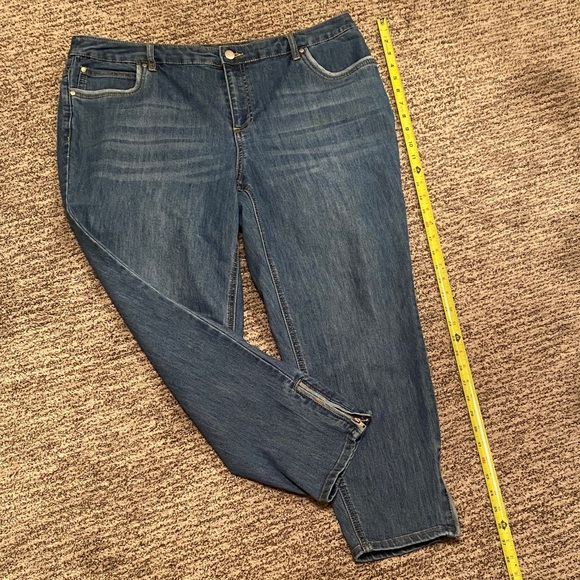 CJ Banks Women's Classic Blue Straight Leg Jeans - Picture 1 of 6